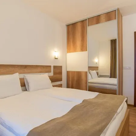 Mountain View 541 4* 斯莫梁